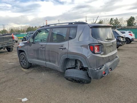 2017 Jeep Renegade, VIN ZACCJBCB6HPF83974. Фото 2 з 6 з аукціону Copart. Каталог авто зі США OpenDataCar.