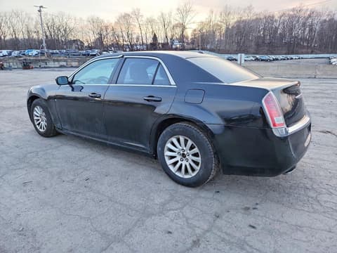 2012 Chrysler 300, VIN 2C3CCAAG2CH117007. Фото 2 з 6 з аукціону Copart. Каталог авто зі США OpenDataCar.