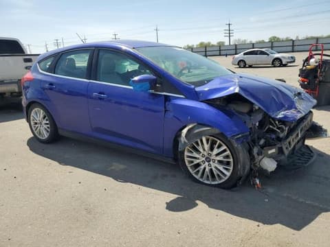 2015 Ford Focus, VIN 1FADP3N29FL354783. Фото 4 з 6 з аукціону Copart. Каталог авто зі США OpenDataCar.