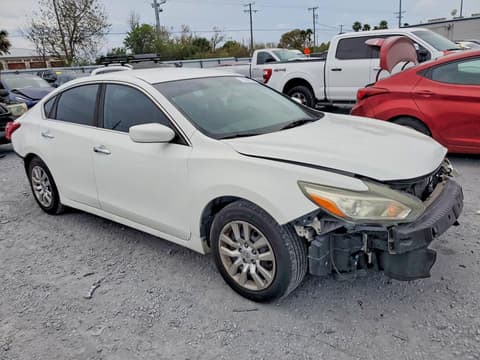 2017 Nissan Altima, VIN 1N4AL3AP7HN316637. Zdjęcie 4 z 6 z aukcji Copart. Katalog aut z USA OpenDataCar.