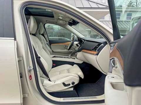 2016 Volvo XC90, VIN YV4BC0PL9G1048520. Фото 5 из 6 с аукциона Copart. Каталог авто из США OpenDataCar.