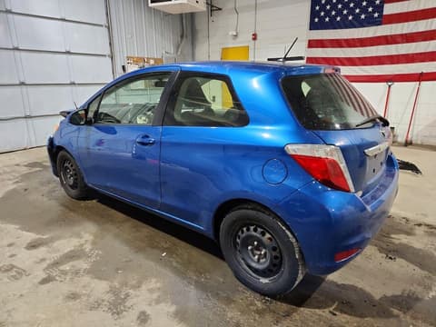 2012 Toyota Yaris, VIN JTDJTUD34CD542013. Фото 2 з 6 з аукціону Copart. Каталог авто зі США OpenDataCar.