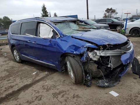 2019 Chrysler Pacifica, VIN 2C4RC1BG7KR554790. Фото 4 з 6 з аукціону Copart. Каталог авто зі США OpenDataCar.
