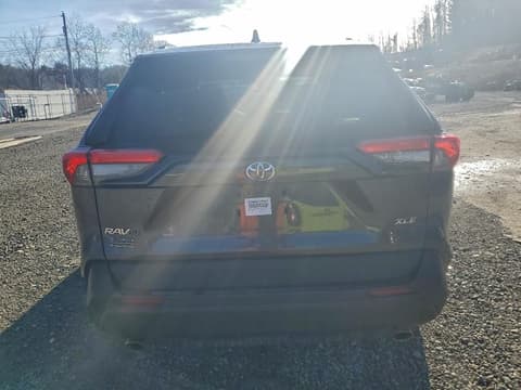 2022 Toyota RAV4, VIN 2T3W1RFV9NW205530. Фото 6 з 6 з аукціону Copart. Каталог авто зі США OpenDataCar.