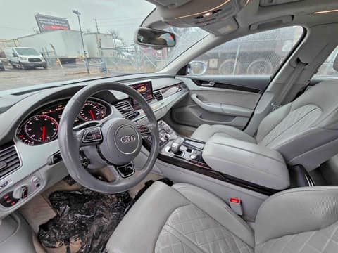 2017 Audi A8 Quattro, VIN WAUK3AFD2HN009732. Фото 5 з 6 з аукціону Copart. Каталог авто зі США OpenDataCar.