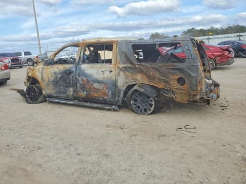 2017 Gmc Yukon XL, VIN 1GKS2GKC4HR116168. Фото 2 з 6 з аукціону Copart. Каталог авто зі США OpenDataCar.