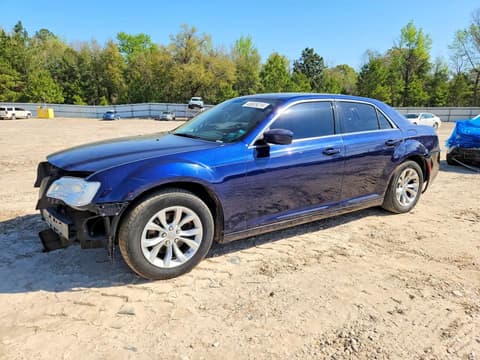 2015 Chrysler 300, VIN 2C3CCAAG1FH882357. Фото 1 з 6 з аукціону Copart. Каталог авто зі США OpenDataCar.