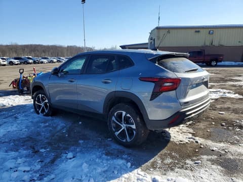 2025 Chevrolet Trax, VIN KL77LGEPXSC111299. Фото 2 з 6 з аукціону Copart. Каталог авто зі США OpenDataCar.