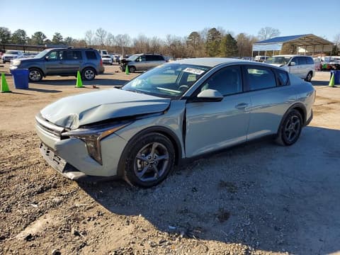 2025 Kia K4, VIN 3KPFT4DE1SE047031. Фото 1 з 6 з аукціону Copart. Каталог авто зі США OpenDataCar.