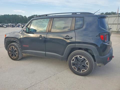 2017 Jeep Renegade, VIN ZACCJBCB4HPE43082. Фото 2 з 6 з аукціону Copart. Каталог авто зі США OpenDataCar.