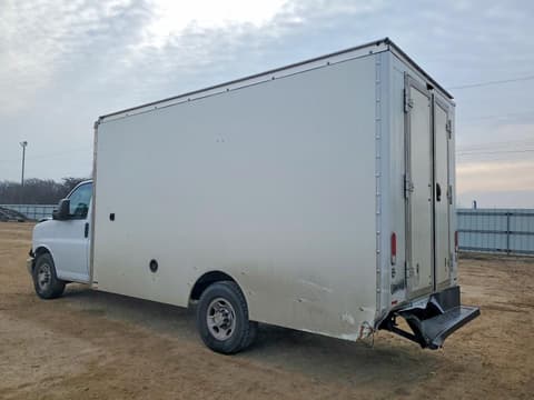 2022 Chevrolet Express 3500, VIN 1HA0GSF76NN012882. Фото 2 з 6 з аукціону Copart. Каталог авто зі США OpenDataCar.