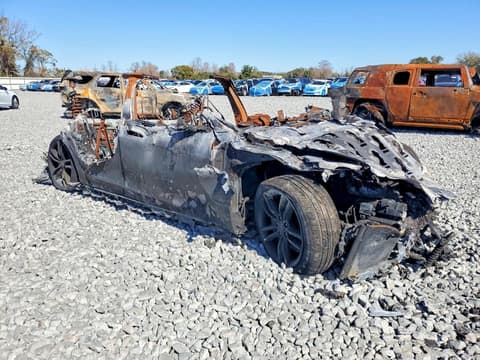 2015 Tesla Model S, VIN 5YJSA1H12FF082817. Фото 4 з 6 з аукціону Copart. Каталог авто зі США OpenDataCar.