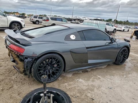 2017 Audi R8, VIN WUAKBAFXXH7901055. Zdjęcie 3 z 6 z aukcji Copart. Katalog aut z USA OpenDataCar.