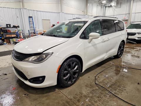 2018 Chrysler Pacifica, VIN 2C4RC1EG4JR260998. Фото 1 з 6 з аукціону Copart. Каталог авто зі США OpenDataCar.