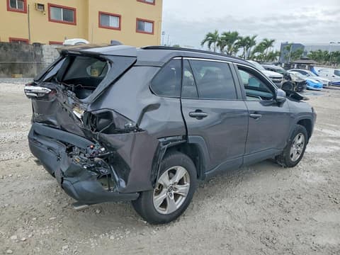 2021 Toyota RAV4, VIN 2T3W1RFV5MW107478. Фото 3 з 6 з аукціону Copart. Каталог авто зі США OpenDataCar.