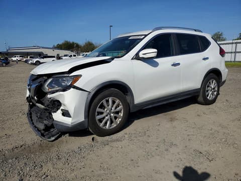 2017 Nissan Rogue, VIN KNMAT2MT5HP559493. Фото 1 з 6 з аукціону Copart. Каталог авто зі США OpenDataCar.