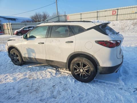 2022 Chevrolet Blazer, VIN 3GNKBHR42NS130294. Фото 2 з 6 з аукціону Copart. Каталог авто зі США OpenDataCar.