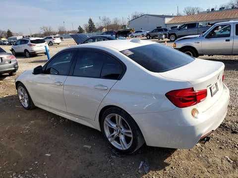 2017 Bmw 3 Series, VIN WBA8D9G37HNU63535. Фото 2 з 6 з аукціону Copart. Каталог авто зі США OpenDataCar.