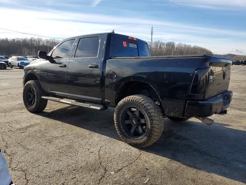 2015 Ram 1500, VIN 1C6RR7MT4FS682315. Фото 2 з 6 з аукціону Copart. Каталог авто зі США OpenDataCar.