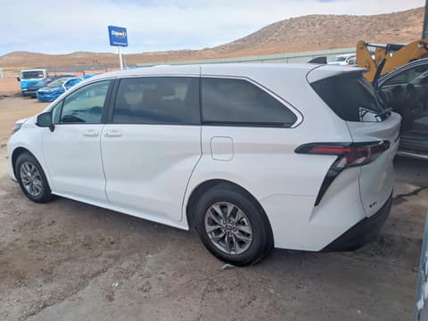 2025 Toyota Sienna, VIN 5TDKRKEC1SS239988. Фото 2 з 6 з аукціону Copart. Каталог авто зі США OpenDataCar.