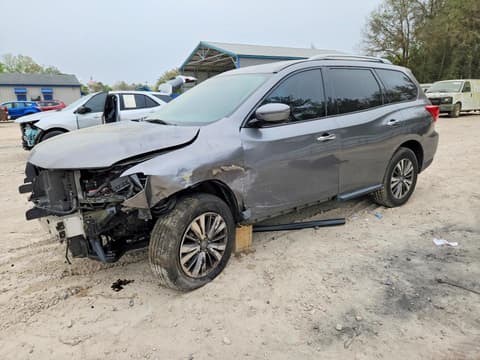 2017 Nissan Pathfinder, VIN 5N1DR2MN1HC667738. Фото 1 з 6 з аукціону Copart. Каталог авто зі США OpenDataCar.