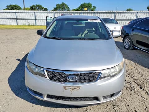 2011 Kia Forte, VIN KNAFU4A25B5373706. Фото 5 из 6 с аукциона Copart. Каталог авто из США OpenDataCar.