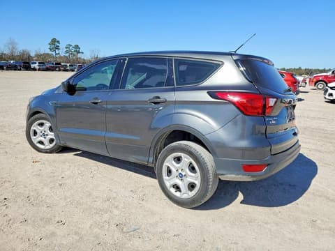 2019 Ford Escape, VIN 1FMCU0F78KUA34331. Фото 2 з 6 з аукціону Copart. Каталог авто зі США OpenDataCar.