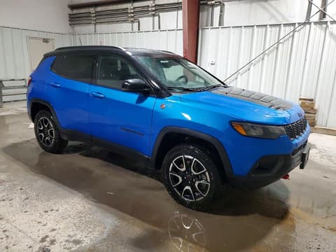 2025 Jeep Compass, VIN 3C4NJDDN8ST558703. Фото 4 з 6 з аукціону Copart. Каталог авто зі США OpenDataCar.