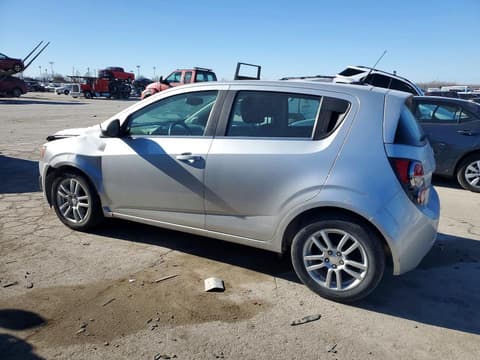 2012 Chevrolet Sonic, VIN 1G1JC6SH4C4217767. Фото 2 из 6 с аукциона Copart. Каталог авто из США OpenDataCar.