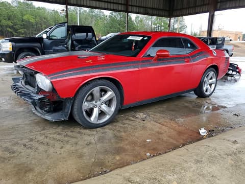 2013 Dodge Challenger, VIN 2C3CDYBT7DH564886. Фото 1 з 6 з аукціону Copart. Каталог авто зі США OpenDataCar.