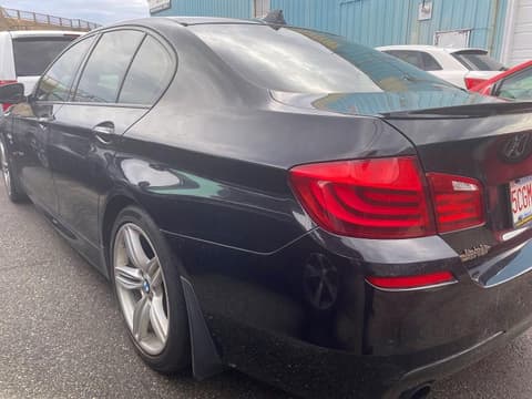 2011 Bmw 5 Series, VIN WBAFU7C5XBC439977. Фото 3 з 6 з аукціону Copart. Каталог авто зі США OpenDataCar.