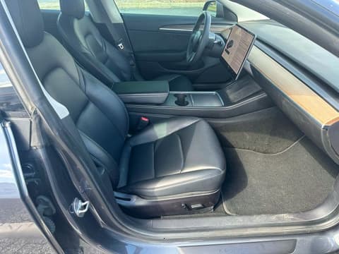 2022 Tesla Model 3, VIN 5YJ3E1EB0NF121747. Фото 5 з 6 з аукціону Copart. Каталог авто зі США OpenDataCar.