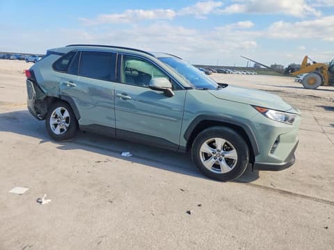 2020 Toyota RAV4, VIN JTMW1RFV9LJ022012. Фото 4 з 6 з аукціону Copart. Каталог авто зі США OpenDataCar.