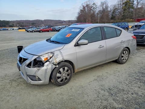 2015 Nissan Versa, VIN 3N1CN7AP5FL900099. Фото 1 з 6 з аукціону Copart. Каталог авто зі США OpenDataCar.