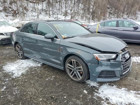2017 Audi A3, VIN WAUJ8GFF8H1062721. Фото 4 из 6 с аукциона Copart. Каталог авто из США OpenDataCar.
