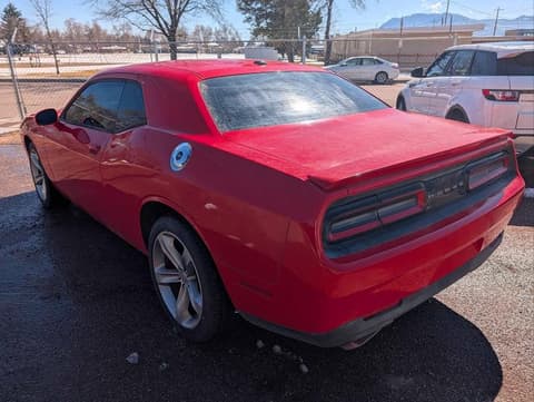2015 Dodge Challenger, VIN 2C3CDZAT4FH764005. Фото 3 з 6 з аукціону Copart. Каталог авто зі США OpenDataCar.