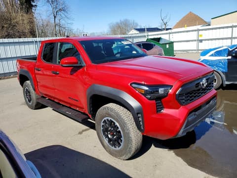 2025 Toyota Tacoma, VIN 3TYLB5JNXST068891. Zdjęcie 4 z 6 z aukcji Copart. Katalog aut z USA OpenDataCar.