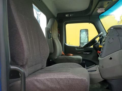 2017 Peterbilt tractor , VIN 1XPBDP9X2HD432212. Фото 6 з 6 з аукціону Copart. Каталог авто зі США OpenDataCar.