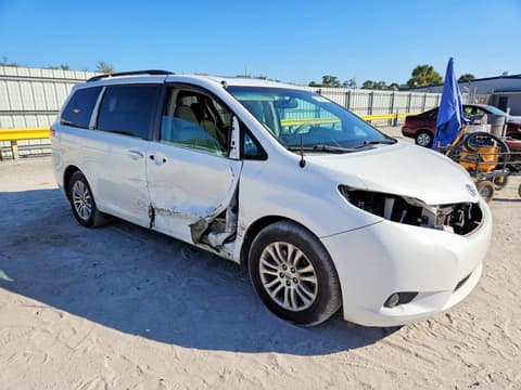 2013 Toyota Sienna, VIN 5TDYK3DC2DS317896. Photo 4 of 6 from Copart auction. OpenDataCar US salvage catalog.