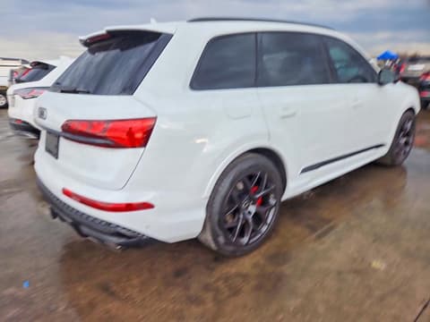 2025 Audi SQ7, VIN WA1VWBF70SD022722. Фото 3 из 6 с аукциона Copart. Каталог авто из США OpenDataCar.