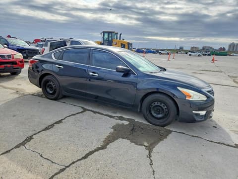 2015 Nissan Altima, VIN 1N4AL3AP8FN339373. Фото 4 з 6 з аукціону Copart. Каталог авто зі США OpenDataCar.