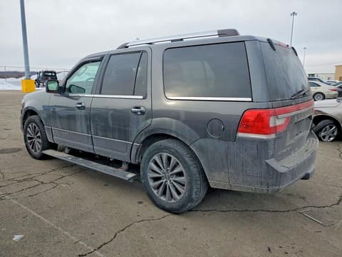 2015 Lincoln Navigator, VIN 5LMJJ2JT8FEJ03922. Фото 2 з 6 з аукціону Copart. Каталог авто зі США OpenDataCar.