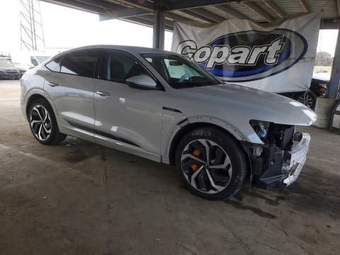 2022 Audi e-tron Sportback, VIN WA12AAGE8NB008303. Фото 4 из 6 с аукциона Copart. Каталог авто из США OpenDataCar.