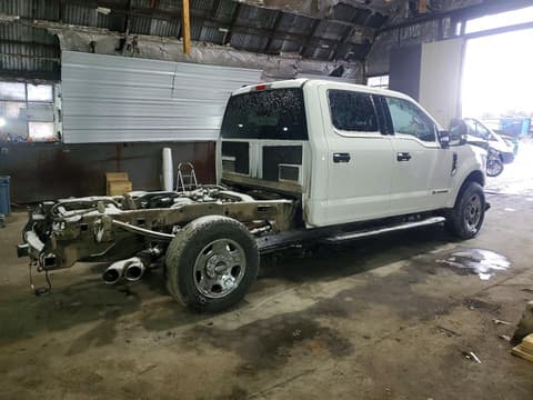 2022 Ford F-250 Super Duty, VIN 1FT7W2BT1NEG41975. Фото 3 из 6 с аукциона Copart. Каталог авто из США OpenDataCar.