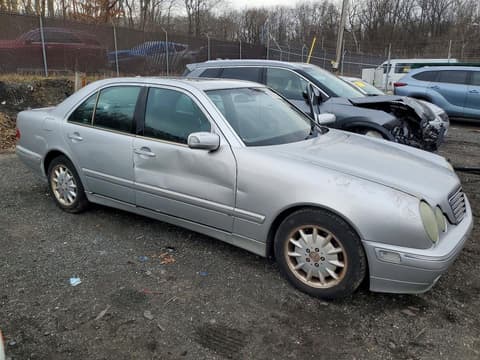 2001 Mercedes-benz E-Class, VIN WDBJF65J71B236463. Zdjęcie 4 z 6 z aukcji Copart. Katalog aut z USA OpenDataCar.