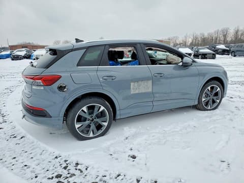 2022 Audi Q4 e-tron, VIN WA1H2BFZ4NP054134. Фото 3 из 6 с аукциона Copart. Каталог авто из США OpenDataCar.