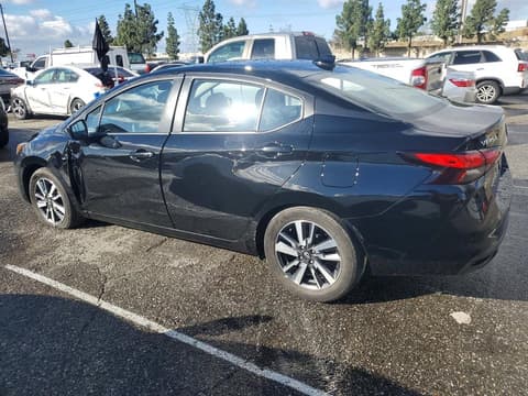 2025 Nissan Versa, VIN 3N1CN8EV7SL857670. Фото 2 з 6 з аукціону Copart. Каталог авто зі США OpenDataCar.