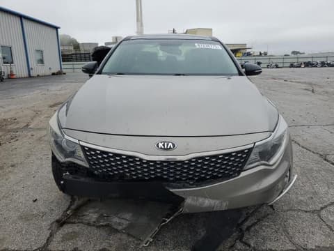 2016 Kia Optima, VIN 5XXGU4L36GG097584. Фото 5 з 6 з аукціону Copart. Каталог авто зі США OpenDataCar.