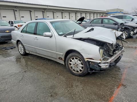 2001 Mercedes benz E, VIN WDBJF82J91X058543. Фото 4 из 6 с аукциона Copart. Каталог авто из США OpenDataCar.