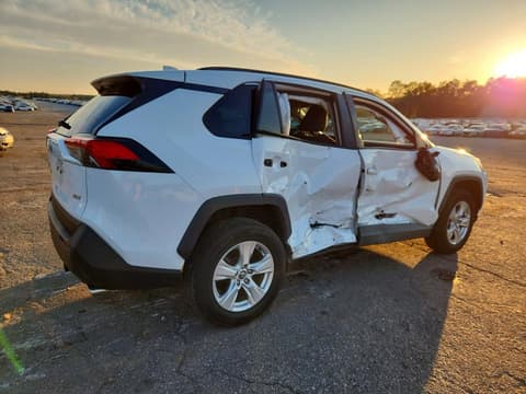 2020 Toyota RAV4, VIN 2T3W1RFV9LC040951. Фото 3 з 6 з аукціону Copart. Каталог авто зі США OpenDataCar.